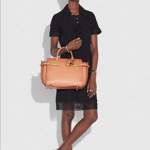 COACH DOUBLE SWAGGER 43!! Used 2x!